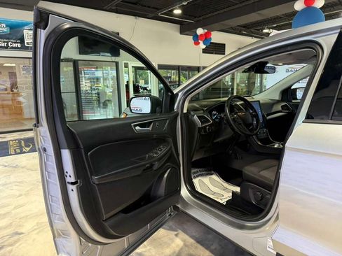 Used 2024 Ford Edge SE AWD/4WD image 25