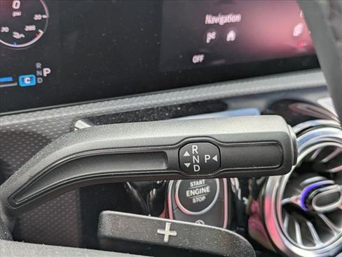 Used 2025 Mercedes-Benz CLA 250 4MATIC image 11