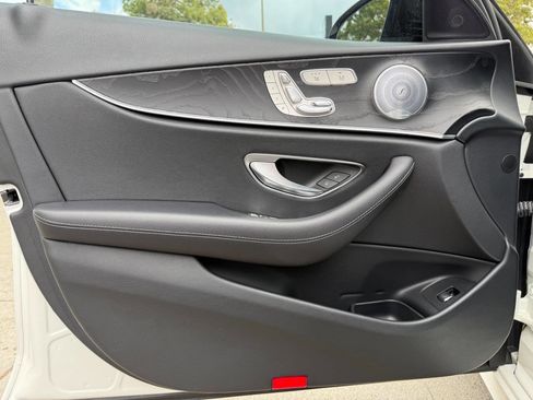 Used 2018 Mercedes-Benz E 300 image 21
