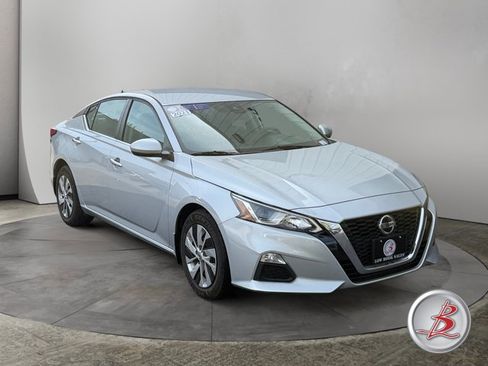 Used 2021 Nissan Altima 2.5 S w/ Driver Assist Package FWD image 1
