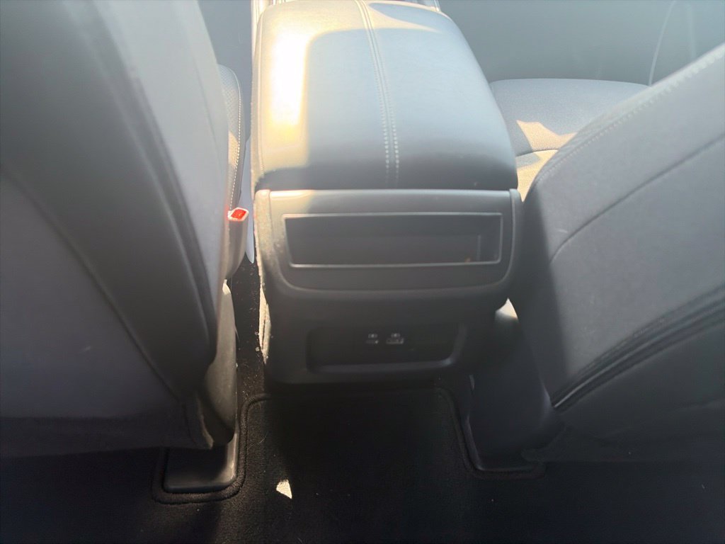 Used 2025 Nissan Pathfinder S AWD/4WD image 13