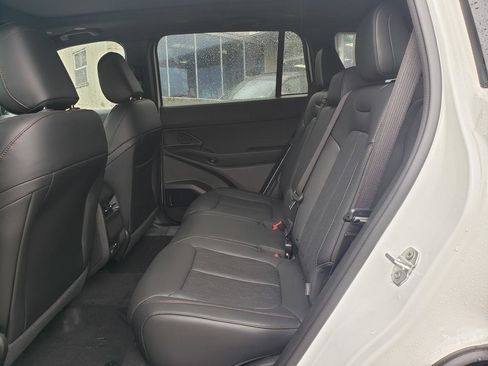 New 2026 Jeep Cherokee Overland w/ Trailer Tow Group image 12