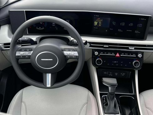 New 2026 Hyundai Tucson SEL image 17