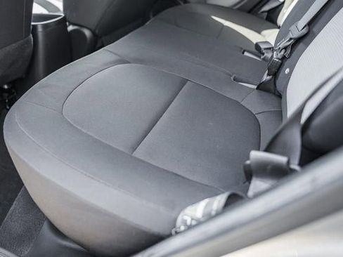 Used 2015 Kia Soul image 28