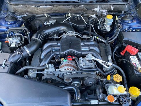 Used 2011 Subaru Outback 3.6R Limited w/ PWR Moonroof Pkg image 25