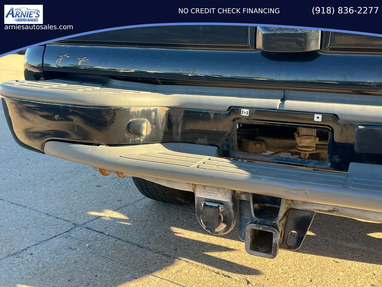 Used 2004 Chevrolet Suburban Z71 w/ Preferred Equipment Group AWD/4WD image 6