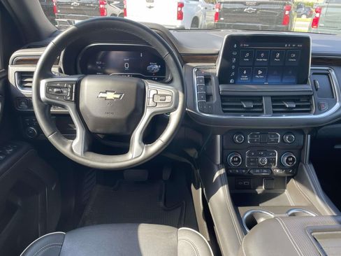 Used 2023 Chevrolet Suburban Premier AWD/4WD image 11