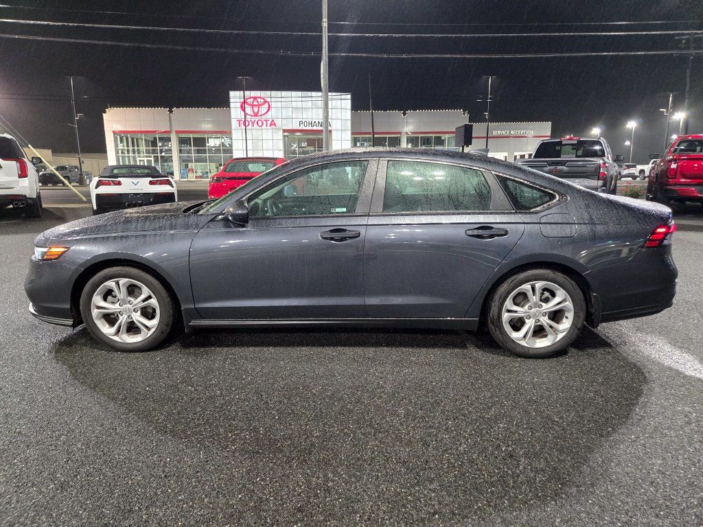 Used 2026 Honda Accord SE image 8