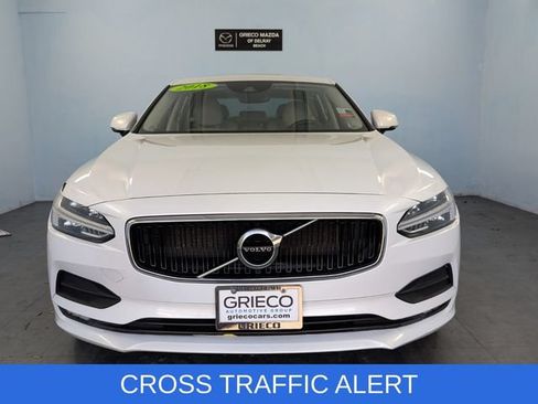 Used 2018 Volvo S90 T5 Momentum AWD/4WD image 2