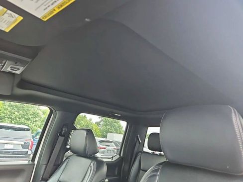 Used 2022 Ford F250 Lariat w/ Black Appearance Package AWD/4WD image 17