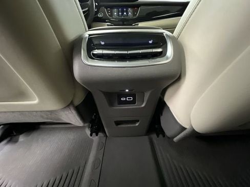 Certified 2021 Cadillac XT6 Premium Luxury image 22