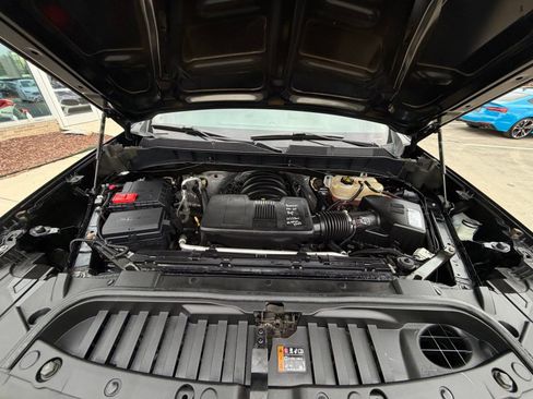 Used 2019 Chevrolet Silverado 1500 Custom Trail Boss image 46