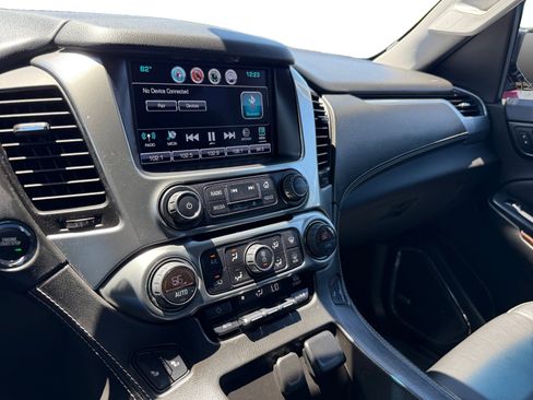 Used 2019 Chevrolet Tahoe LT w/ Luxury Package AWD/4WD image 12