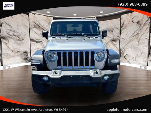 Used 2018 Jeep Wrangler Unlimited Sport S AWD/4WD image 11