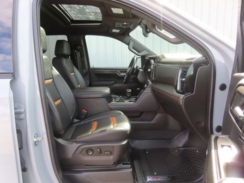 Used 2024 GMC Sierra 1500 AT4 w/ AT4 Premium Package AWD/4WD image 26