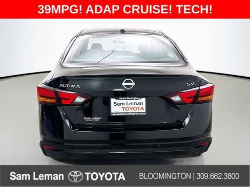 Used 2024 Nissan Altima 2.5 SV image 6