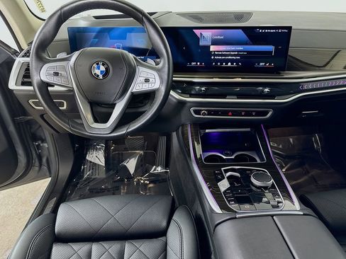Used 2024 BMW X7 xDrive40i image 17