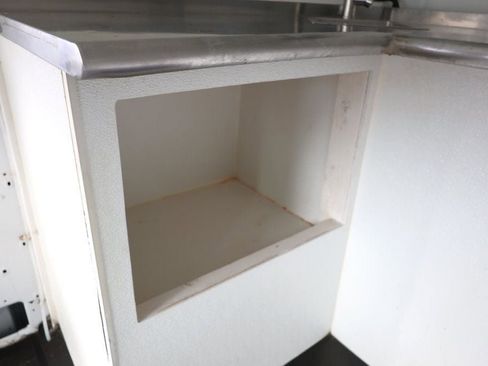 Used 2021 Nissan NV 2500 S image 29