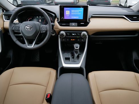Certified 2025 Toyota RAV4 XLE Premium image 10
