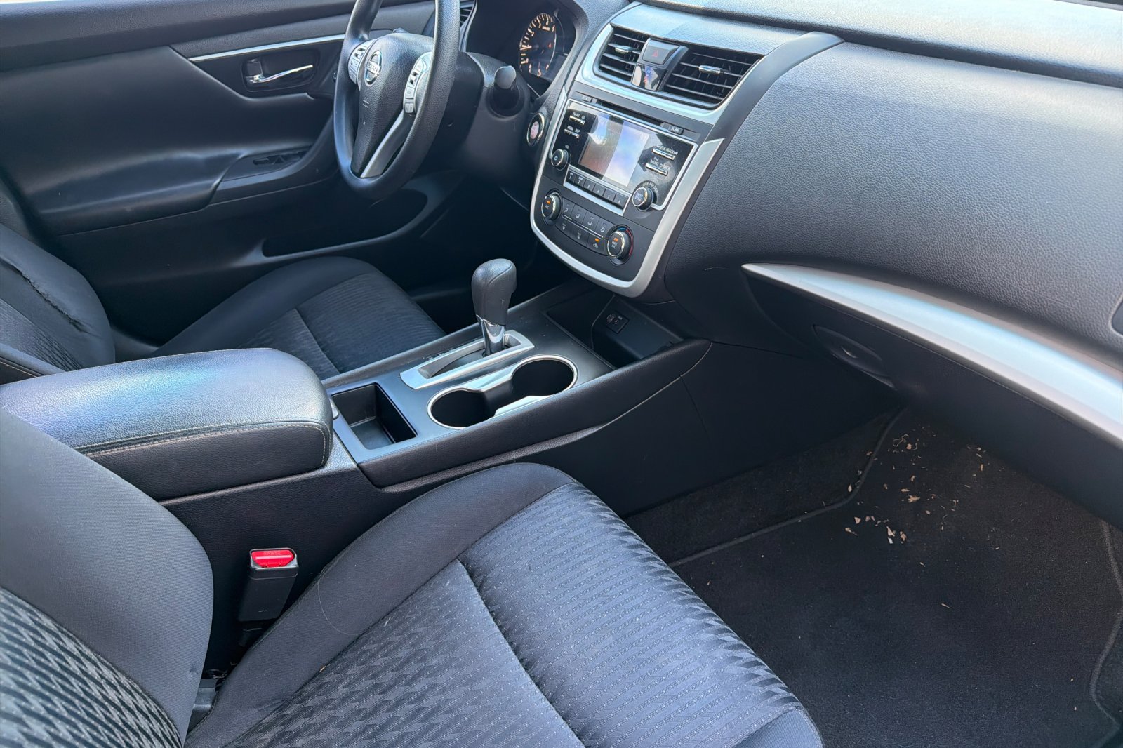 Used 2017 Nissan Altima 2.5 S w/ Power Driver Seat Package FWD image 14