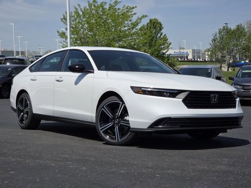 New 2026 Honda Accord Sport image 2