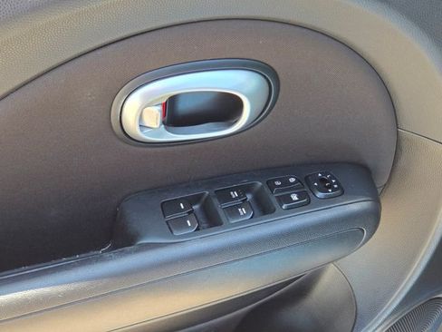 Used 2016 Kia Soul + w/ Designer's Package FWD image 23