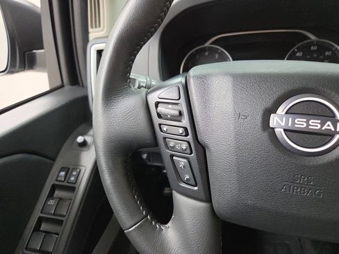 Used 2025 Nissan Frontier SV w/ SV Convenience Package AWD/4WD image 18