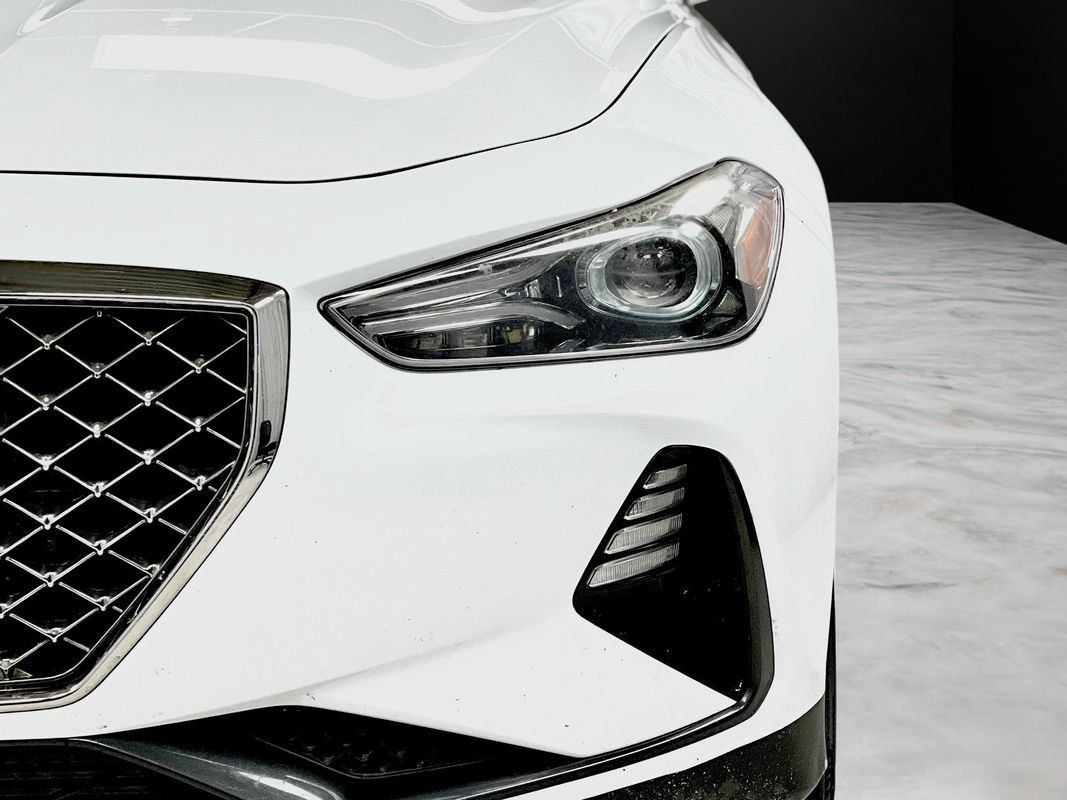 Used 2019 Genesis G70 2.0T Sport RWD image 9