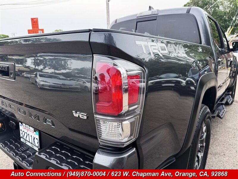 Used 2021 Toyota Tacoma TRD Off-Road w/ Technology Package AWD/4WD image 37