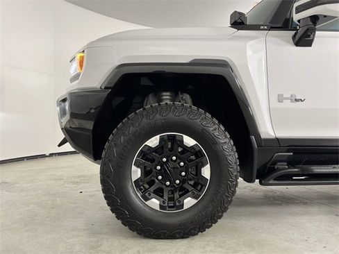 Used 2024 GMC Hummer EV 2X w/ Extreme Off-Road Package image 33