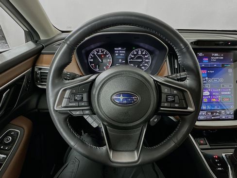 Used 2021 Subaru Outback Touring w/ Popular Package #2 AWD/4WD image 11