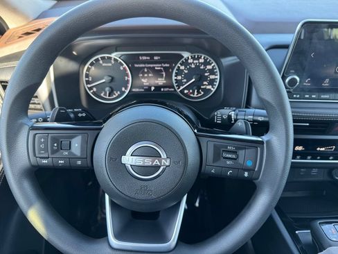 Used 2023 Nissan Rogue SV AWD/4WD image 26