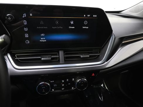 Used 2024 Chevrolet Trax ACTIV w/ Sunroof Package FWD image 27