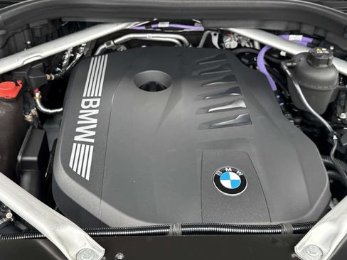 New 2026 BMW X7 xDrive40i w/ M Sport Package image 13