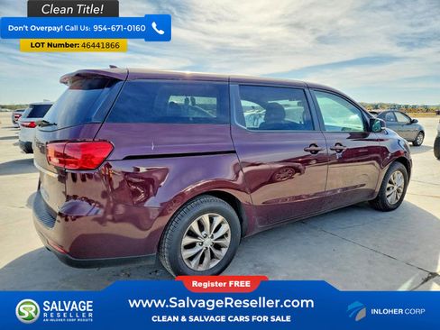 Used 2020 Kia Sedona LX image 3