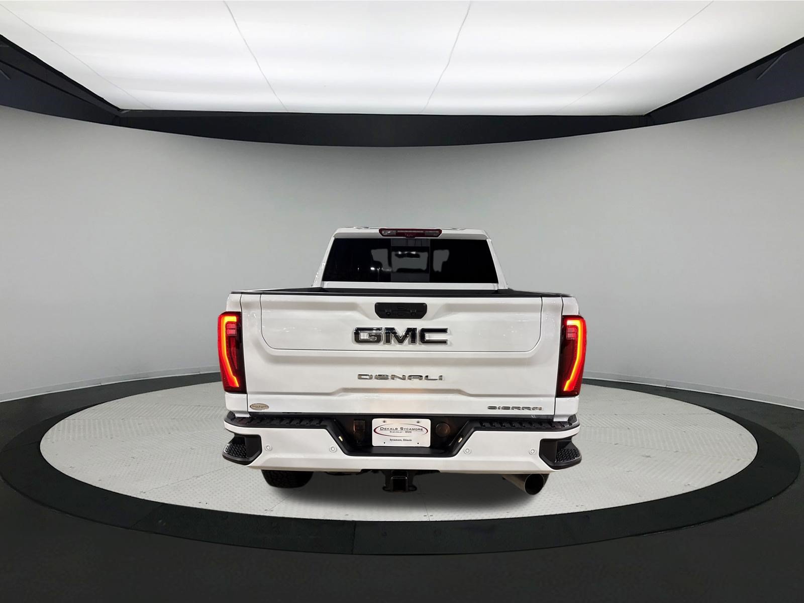 Used 2026 GMC Sierra 2500 Denali Ultimate AWD/4WD image 6