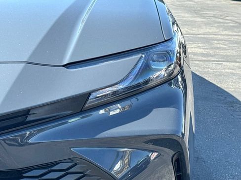 Used 2025 Toyota Camry LE FWD image 13