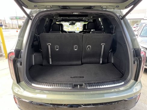Certified 2025 Kia Telluride SX Prestige X-Line AWD/4WD image 22