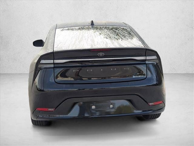 Used 2026 Toyota Prius Plug-In Hybrid FWD image 7
