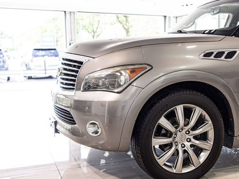 Used 2012 INFINITI QX56 4WD w/ Theater Pkg image 4