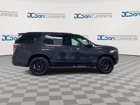 Used 2022 Chevrolet Tahoe Z71 w/ Luxury Package AWD/4WD image 9