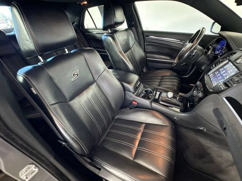 Used 2018 Chrysler 300 S w/ 300S Premium Group AWD/4WD image 45