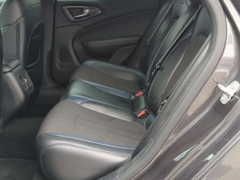 Used 2016 Chrysler 200 S w/ Comfort Group image 24