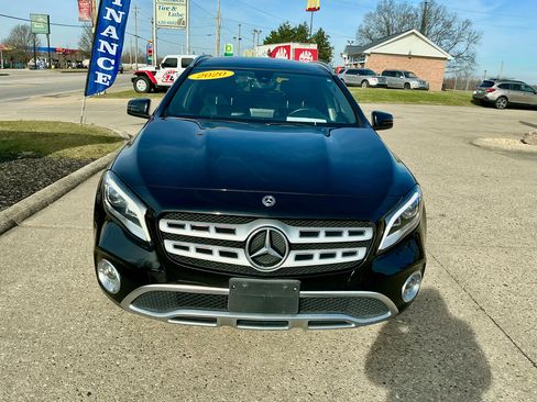 Used 2020 Mercedes-Benz GLA 250 GLA 250 4MATIC SUV image 2