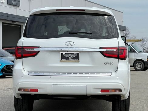 Used 2022 INFINITI QX80 Luxe w/ All-Season Package image 7