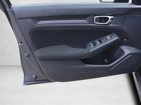 Used 2022 Honda Civic Sport image 12