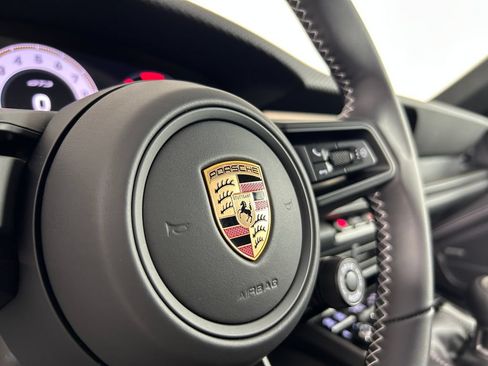 Used 2026 Porsche 911 GT3 RWD image 19