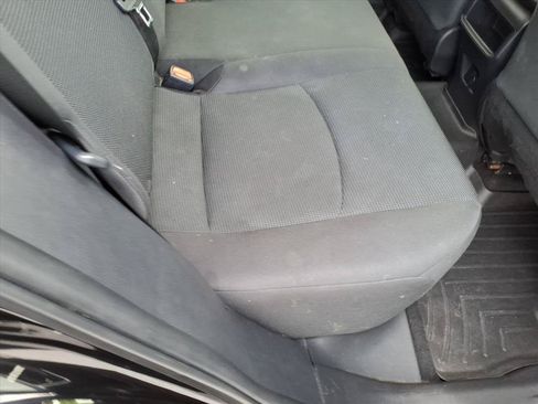 Used 2021 Toyota RAV4 LE AWD/4WD image 21
