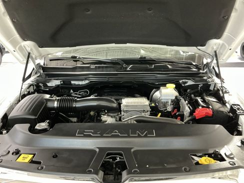 Used 2022 RAM 1500 Laramie AWD/4WD image 29