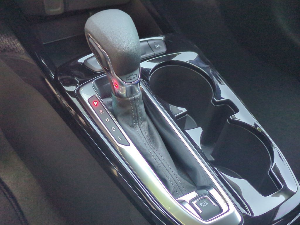 New 2026 Chevrolet Trax LT w/ LT Convenience Package FWD image 26